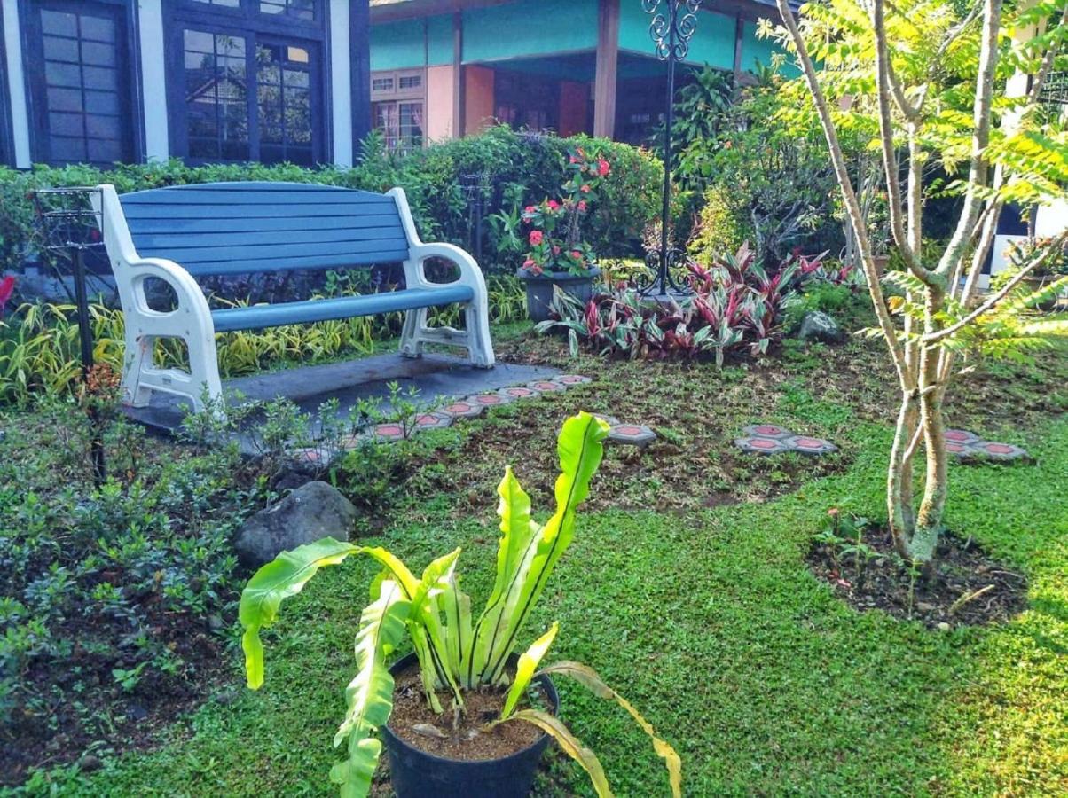 Designer Villa Osaka Puncak Exterior foto
